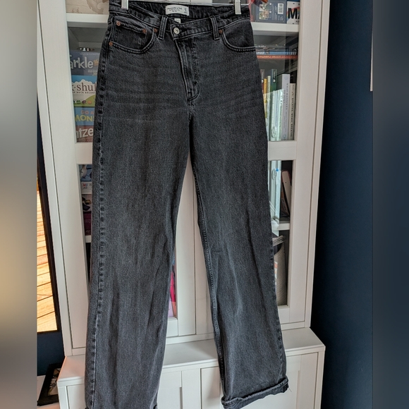 Abercrombie & Fitch Denim - Abercrombie & Fitch Curve Love 90s Relaxed Jean – Black Wash – 27/4XL